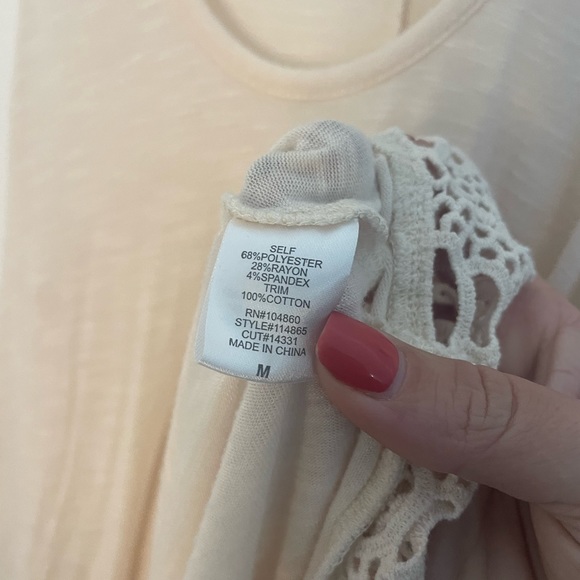 Women’s Chloe K Crochet Trim Tunic Extra Long Cream Tank Top Size Medium - Picture 6 of 9